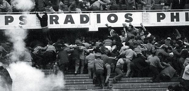 Le saviez-vous ? En 1964, lors d’un match de football au Pérou, l’arbitre a provoqué une émeute qui a tué plus de 300 personnes ! Peru-repro