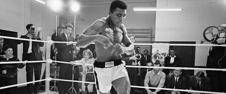 Le saviez-vous ? Mohamed Ali est devenu boxeur parce qu’on lui a volé son vélo quand il avait 12 ans ! Mohammad-ali