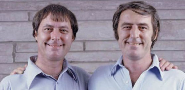 Deux jumeaux séparés à la naissance ont eu une vie presque identique !